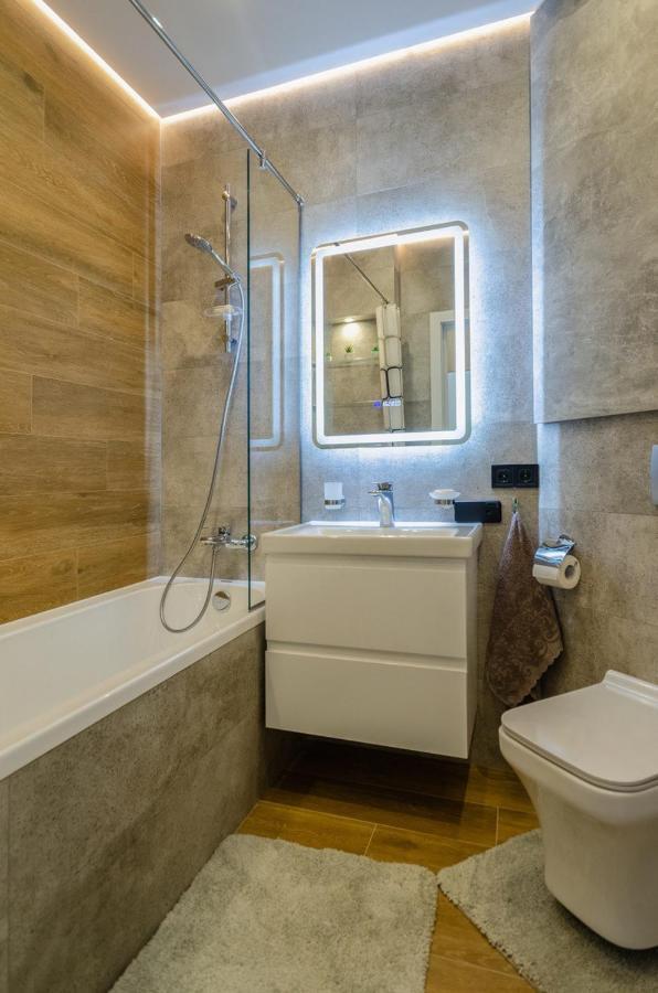 Vip - Smart Apartamento Kiev Exterior foto